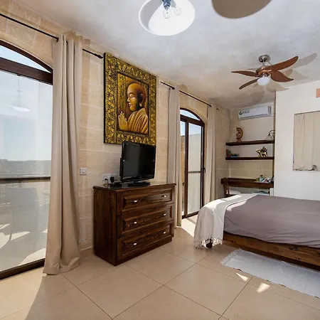 Ta' Giljan Gozo Bed & Breakfast *
