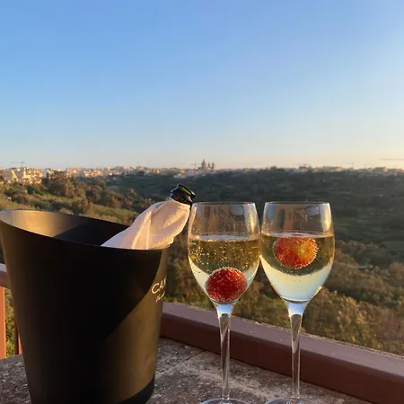 Ta' Giljan Gozo Bed & Breakfast Xagħra