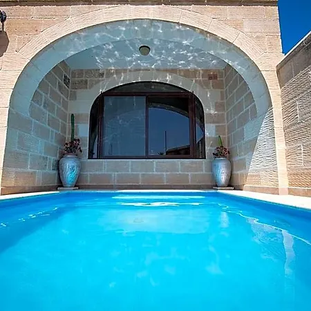 Ta' Giljan Gozo Bed & Breakfast 4*